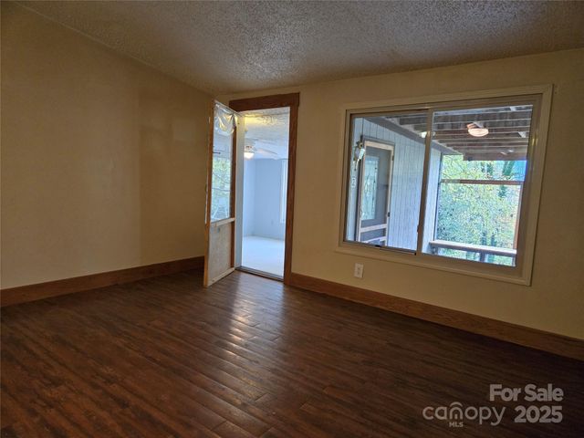 102 Serenity Lane, Clyde, NC 28721