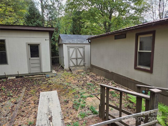102 Serenity Lane, Clyde, NC 28721