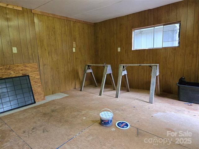 102 Serenity Lane, Clyde, NC 28721