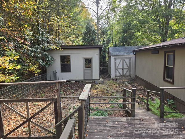 102 Serenity Lane, Clyde, NC 28721