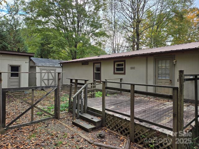 102 Serenity Lane, Clyde, NC 28721