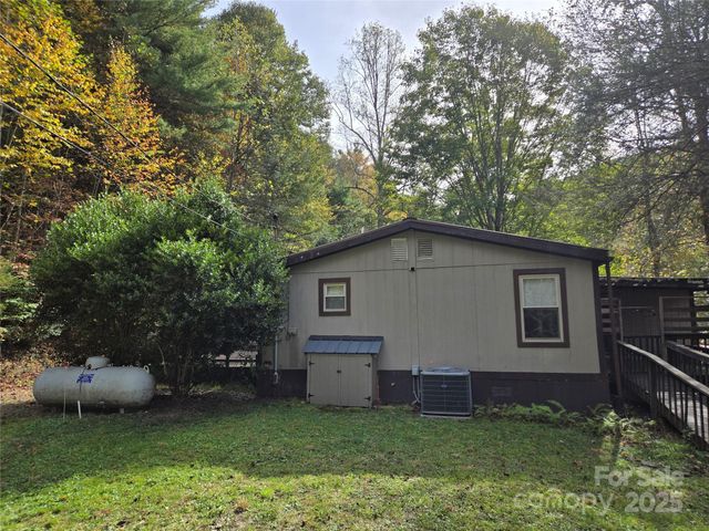 102 Serenity Lane, Clyde, NC 28721