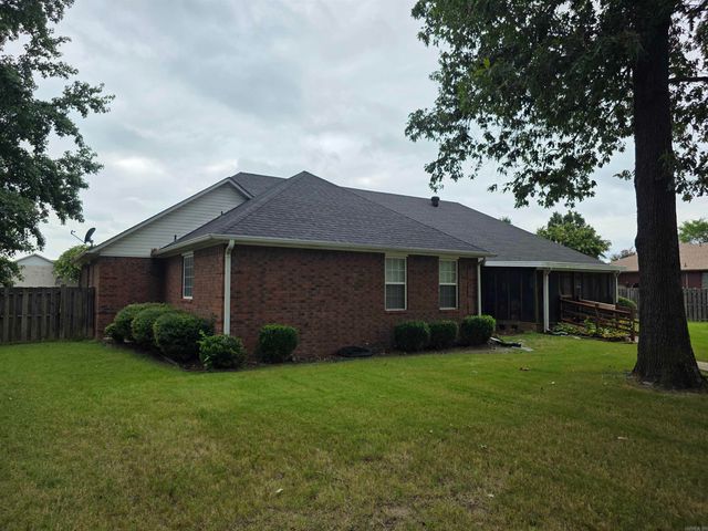 5201 S 27 th, Paragould, AR 72450