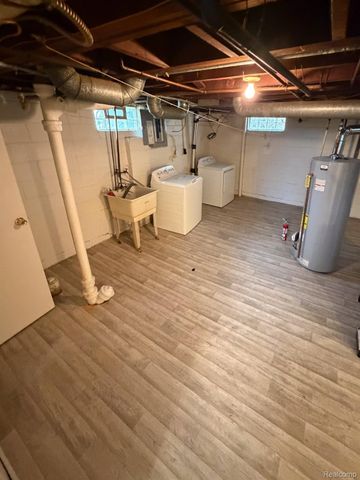 3613 21st Street, Wyandotte, MI 48192