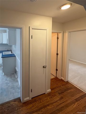 3613 21st Street, Wyandotte, MI 48192