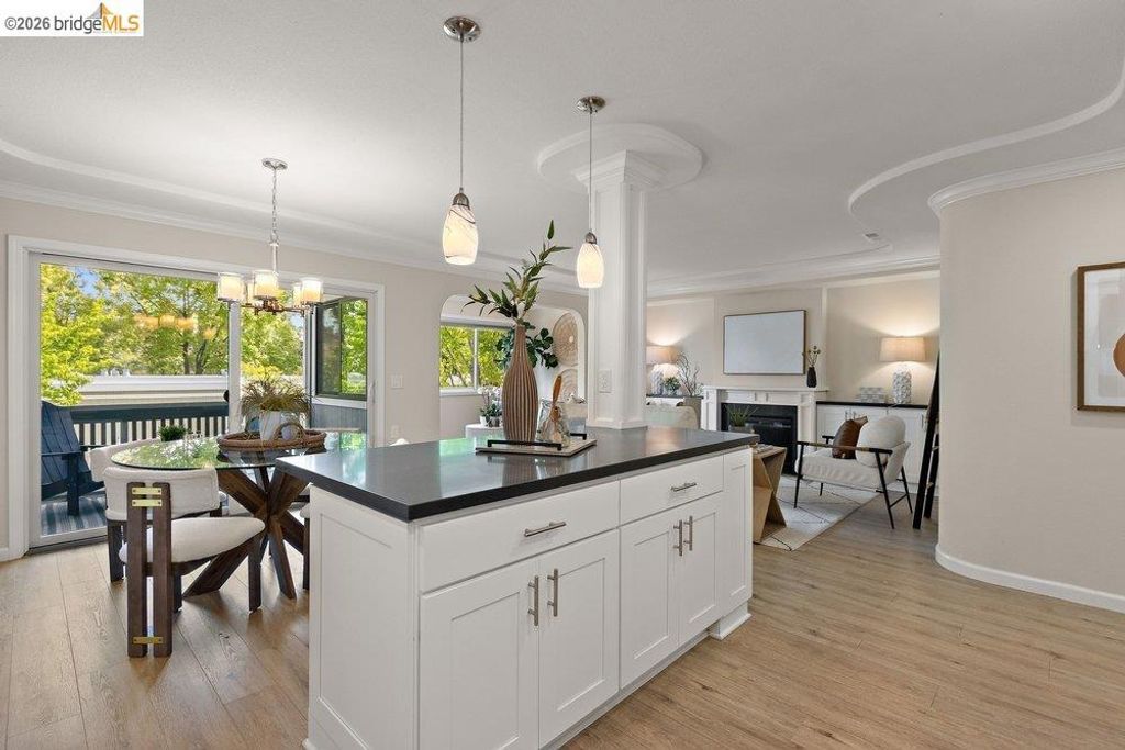 Image 12 of property listing at 1156 Running Springs Rd. #6, Walnut Creek, CA 94595