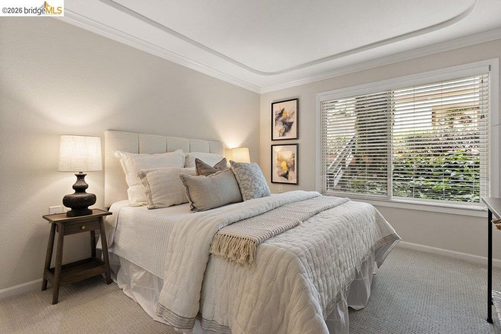 Image 14 of property listing at 1156 Running Springs Rd. #6, Walnut Creek, CA 94595