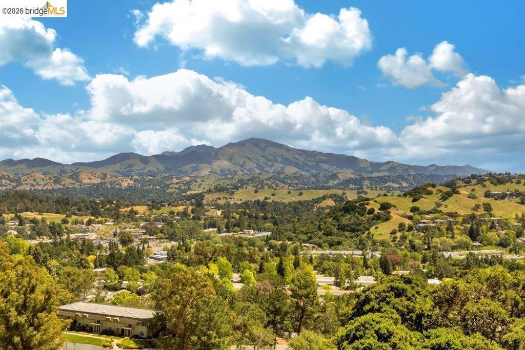 Image 28 of property listing at 1156 Running Springs Rd. #6, Walnut Creek, CA 94595