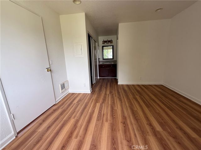 619 N Bristol 23, Santa Ana, CA 92703