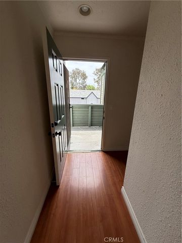 619 N Bristol 23, Santa Ana, CA 92703