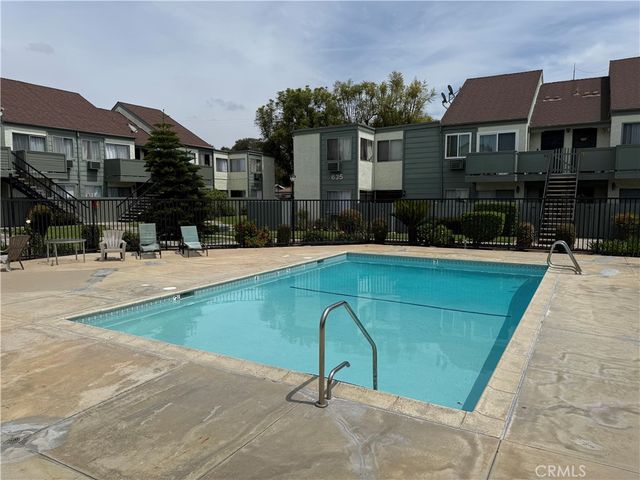 619 N Bristol 23, Santa Ana, CA 92703