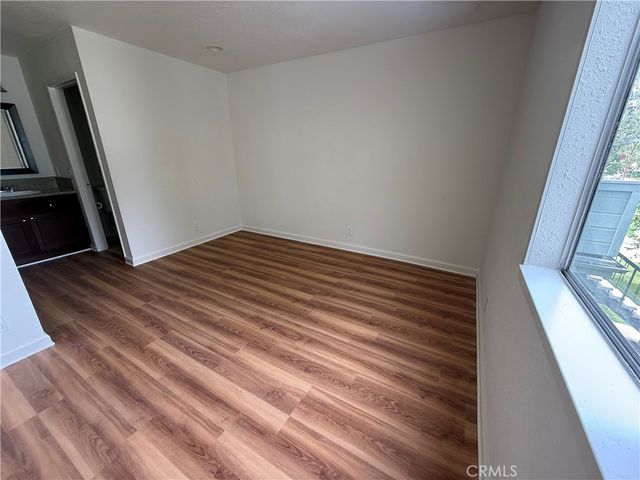 619 N Bristol 23, Santa Ana, CA 92703