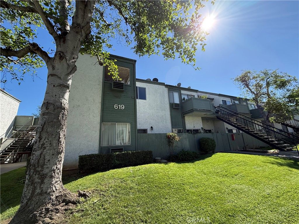 619 N Bristol 23, Santa Ana, CA 92703