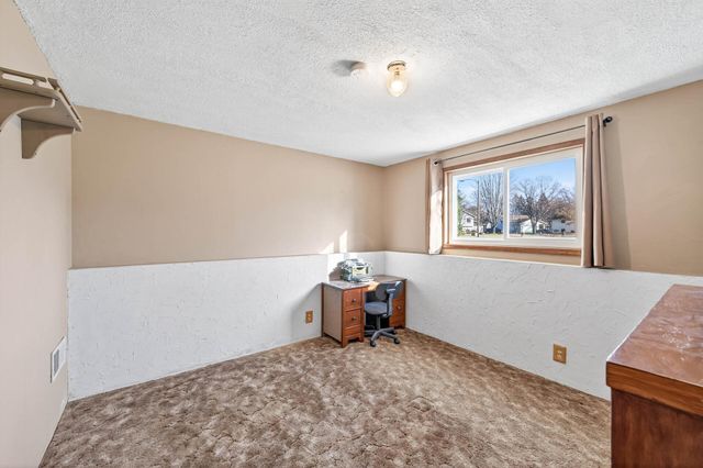 9800 129th Lane N, Champlin, MN 55316