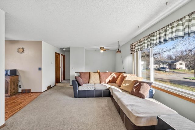 9800 129th Lane N, Champlin, MN 55316