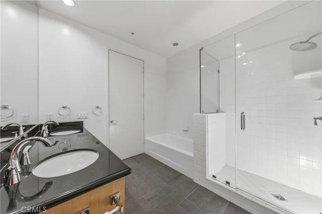 10911 Wellworth 1A, Los Angeles, CA 90024