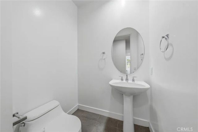 10911 Wellworth 1A, Los Angeles, CA 90024
