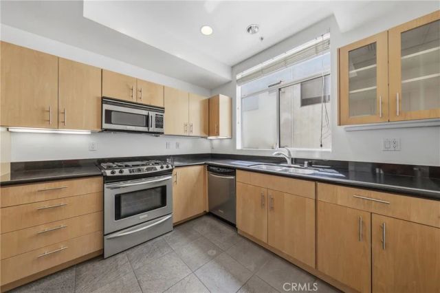 10911 Wellworth 1A, Los Angeles, CA 90024