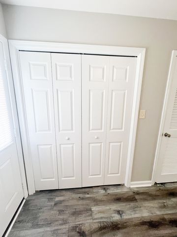 1048 W Creek Coyote Trl Apt F, Clarksville, TN 37042