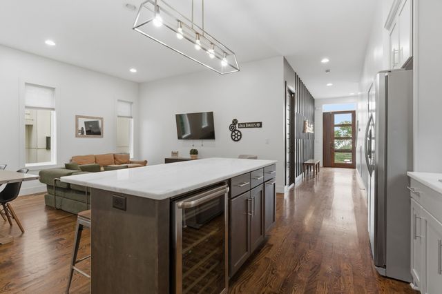 1083 Whites Creek Pike, Nashville, TN 37207