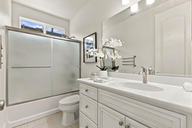 56 Regency Place, Hayward, CA 94544