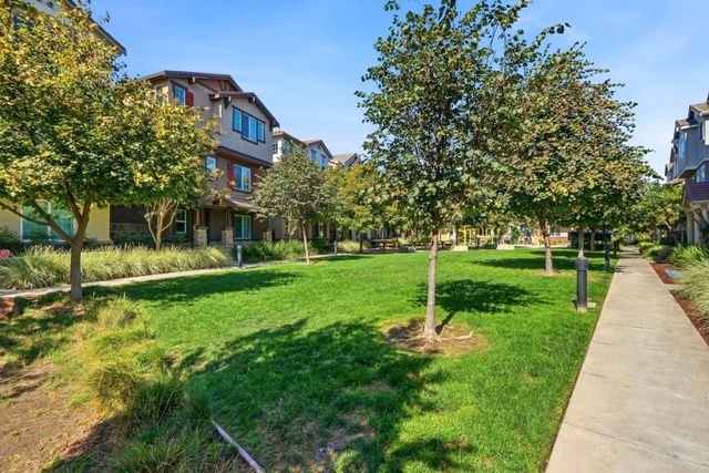 56 Regency Place, Hayward, CA 94544