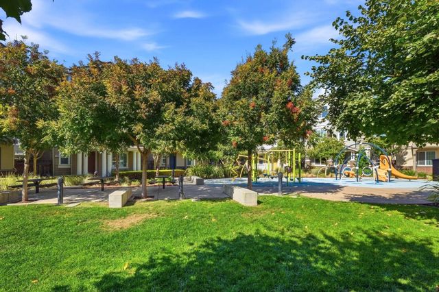 56 Regency Place, Hayward, CA 94544