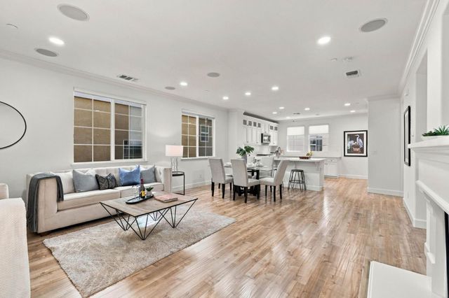56 Regency Place, Hayward, CA 94544