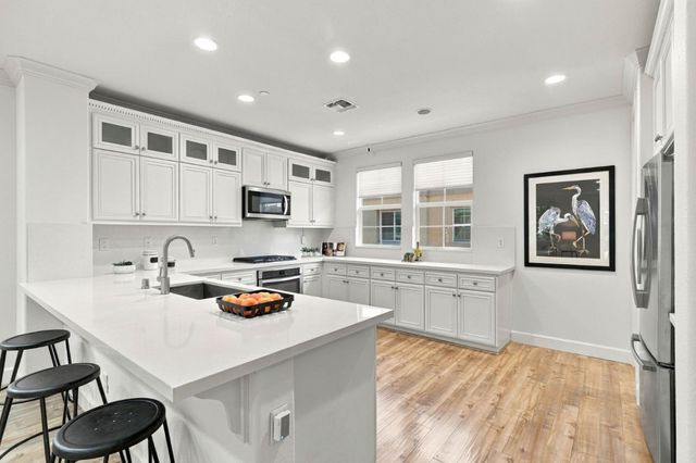56 Regency Place, Hayward, CA 94544