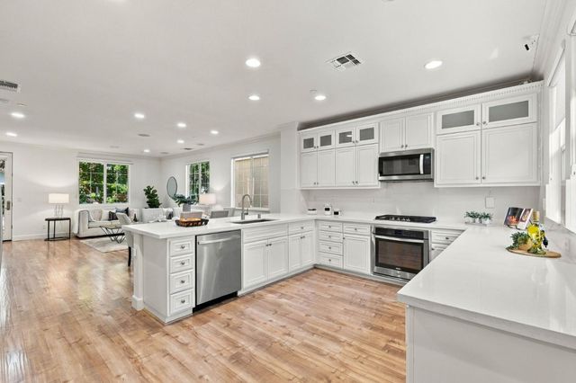 56 Regency Place, Hayward, CA 94544