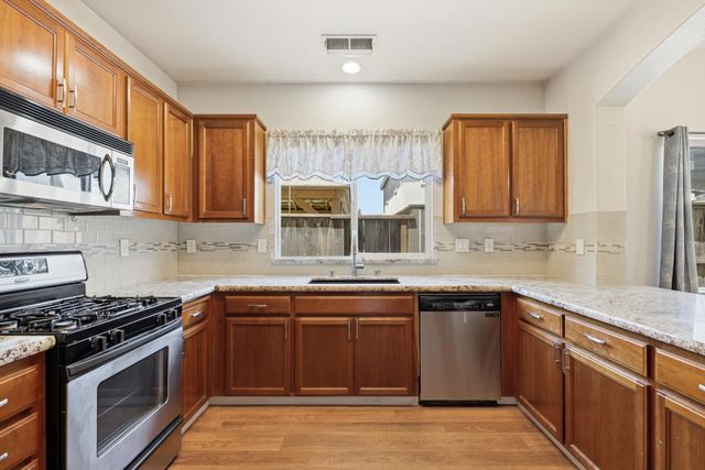 5532 Gable Ct, Riverbank, CA 95367