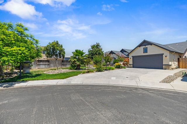 5532 Gable Ct, Riverbank, CA 95367