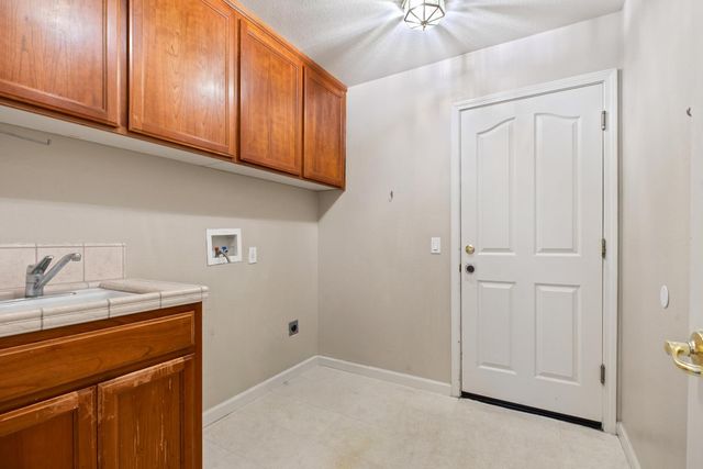 5532 Gable Ct, Riverbank, CA 95367