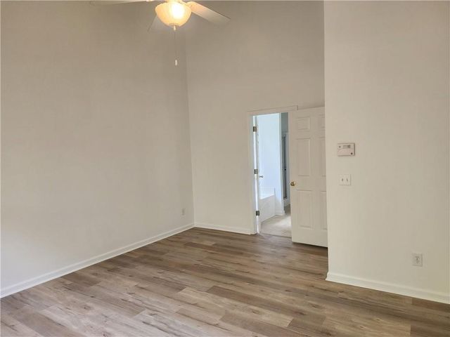 5847 Landers Loop, Fairburn, GA 30213