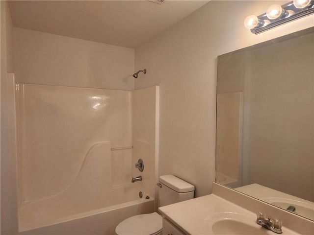 5847 Landers Loop, Fairburn, GA 30213