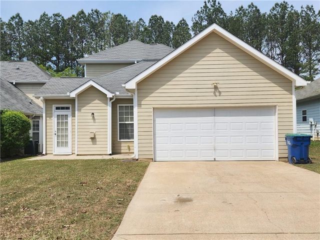 5847 Landers Loop, Fairburn, GA 30213