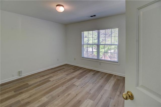 5847 Landers Loop, Fairburn, GA 30213