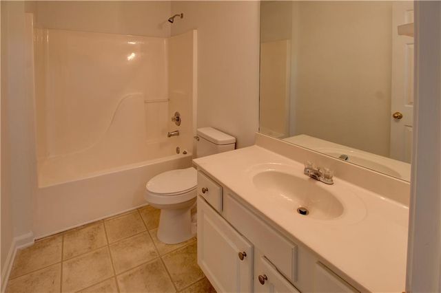 5847 Landers Loop, Fairburn, GA 30213