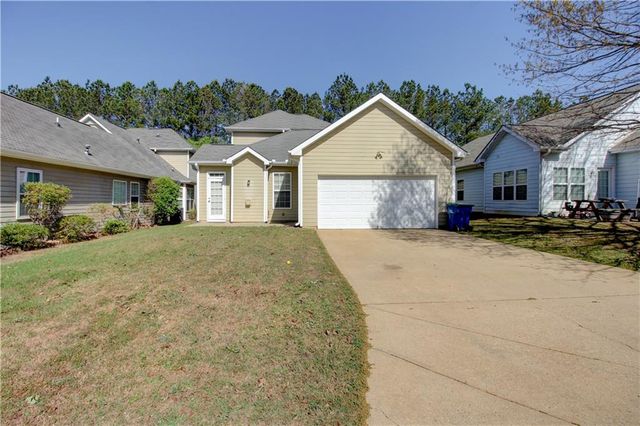 5847 Landers Loop, Fairburn, GA 30213