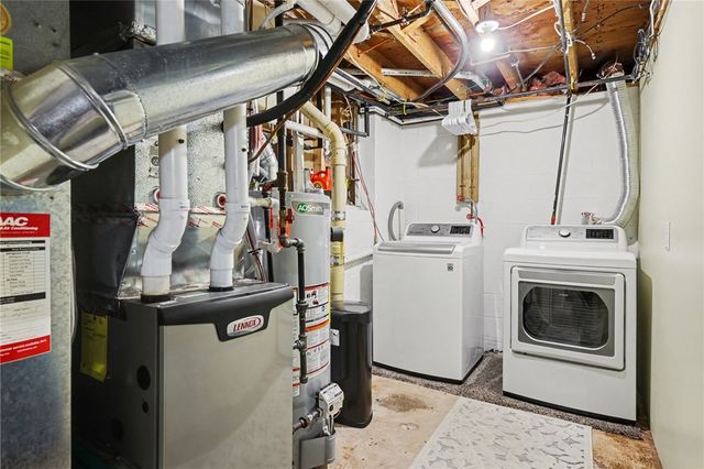 18 Barringer Drive, Hamlin, NY 14464