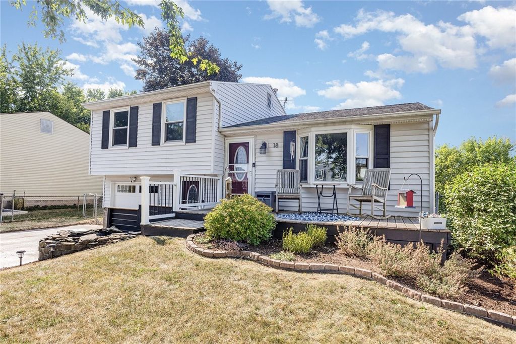 18 Barringer Drive, Hamlin, NY 14464