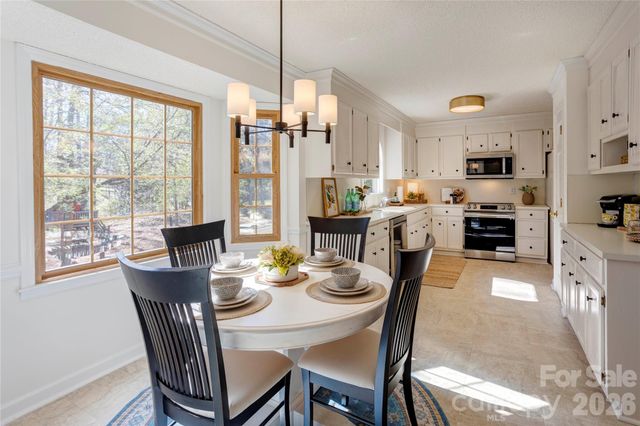 584 Sandringham Place NE, Concord, NC 28025