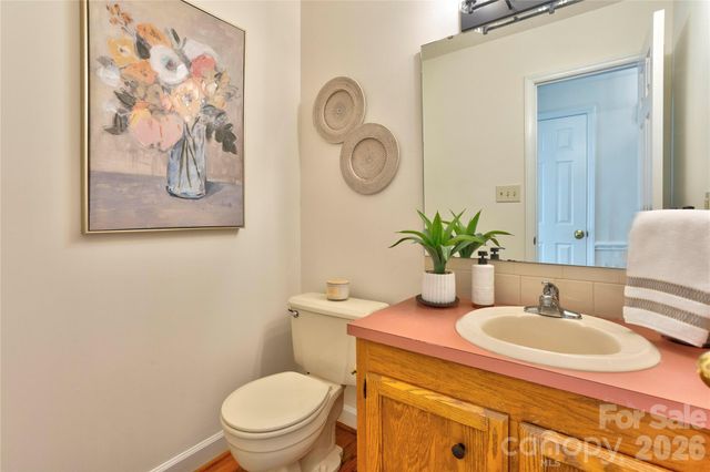 584 Sandringham Place NE, Concord, NC 28025