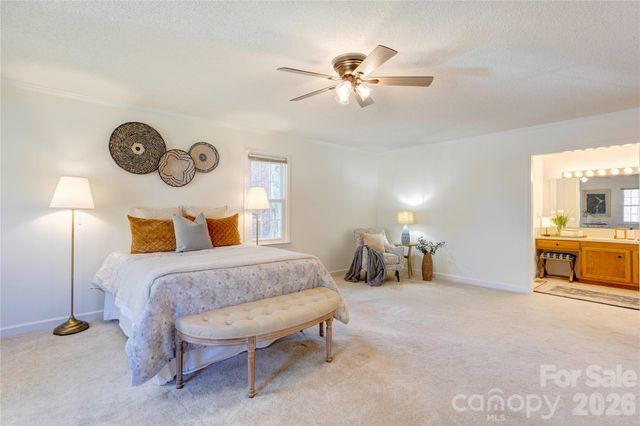 584 Sandringham Place NE, Concord, NC 28025