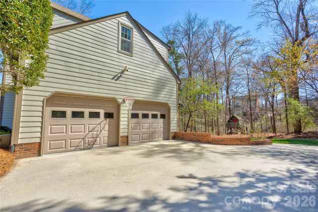 584 Sandringham Place NE, Concord, NC 28025