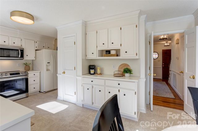 584 Sandringham Place NE, Concord, NC 28025