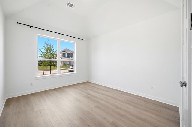 11915 S Pavillion Drive, Mont Belvieu, TX 77523