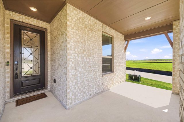 11915 S Pavillion Drive, Mont Belvieu, TX 77523