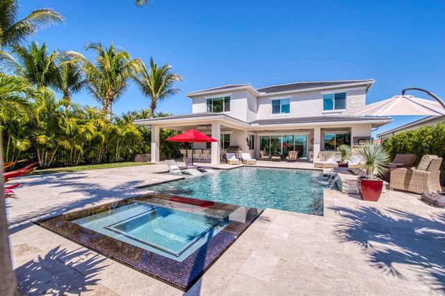 12107 Waterstone Circle, Palm Beach Gardens, FL 33412