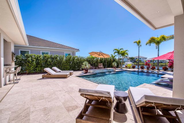12107 Waterstone Circle, Palm Beach Gardens, FL 33412